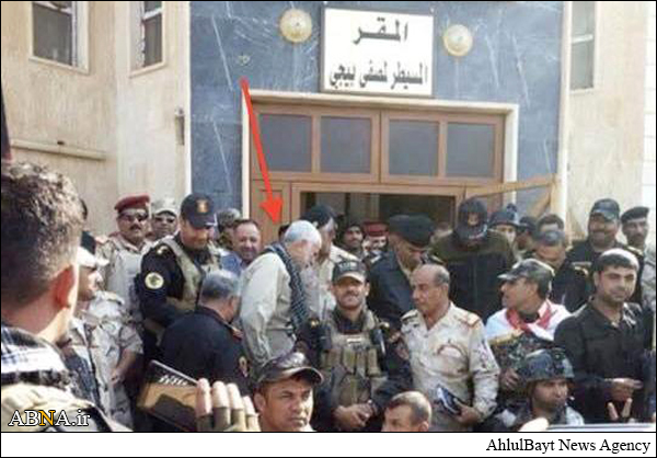 عکس/ فرمانده ارشد مدافعان حرم در پالایشگاه بیجی